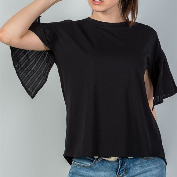 🎀Ladies fashion black split short sleeve top🎀 - Picture 3 of 5